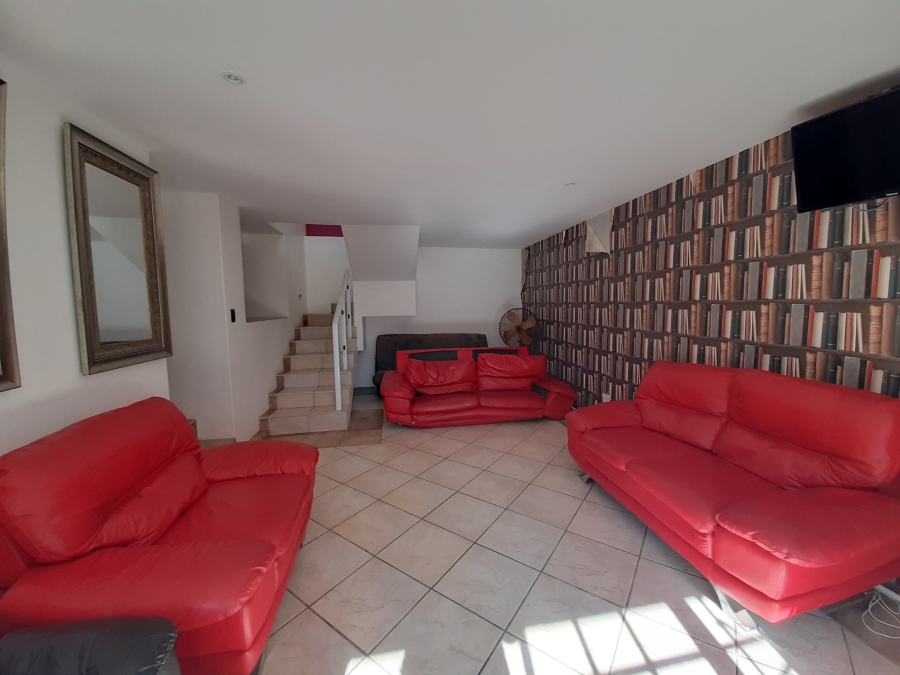3 Bedroom Property for Sale in Nahoon Valley Park Eastern Cape